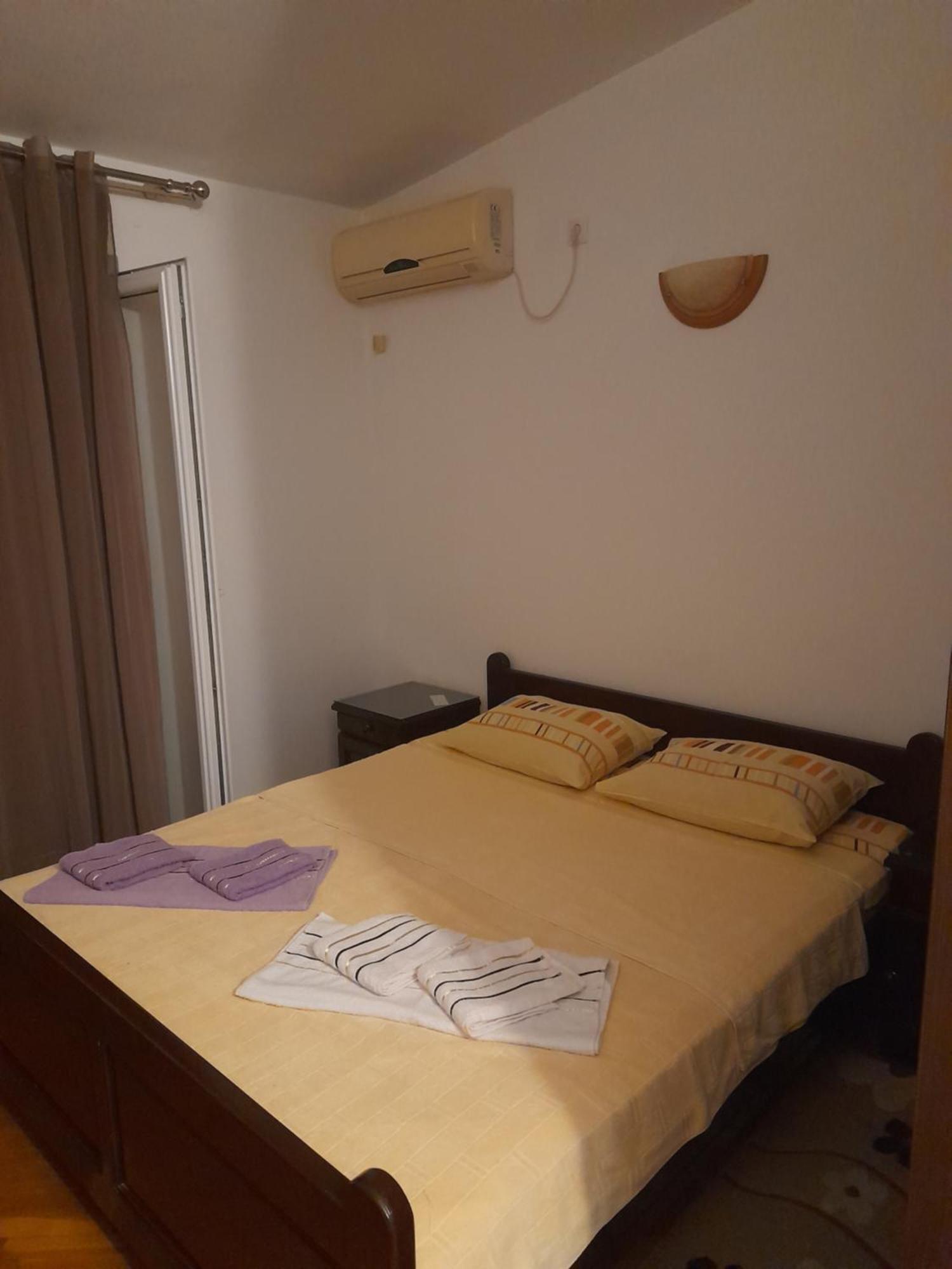 Apartments Kovacevic Petrovac Habitación foto